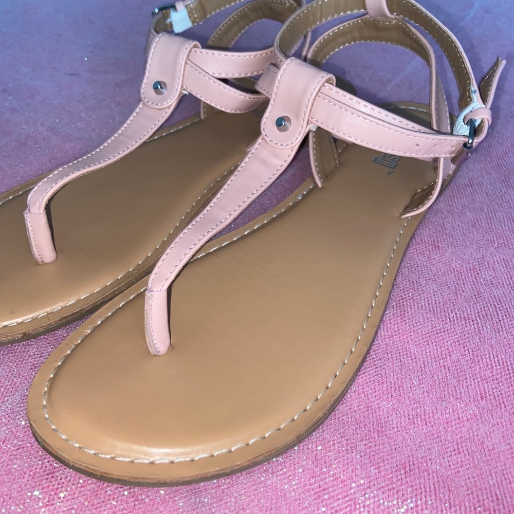 Sandal